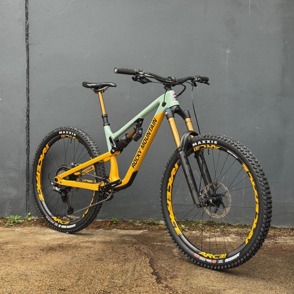 ROCKY MOUNTAIN Altitude Rallye Edition Carbon 90 29 » – 2023